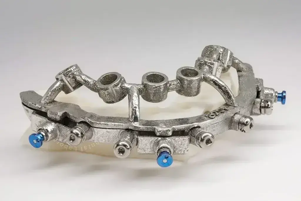Fixation-Base-Osteotomy-Guide-square-1-2